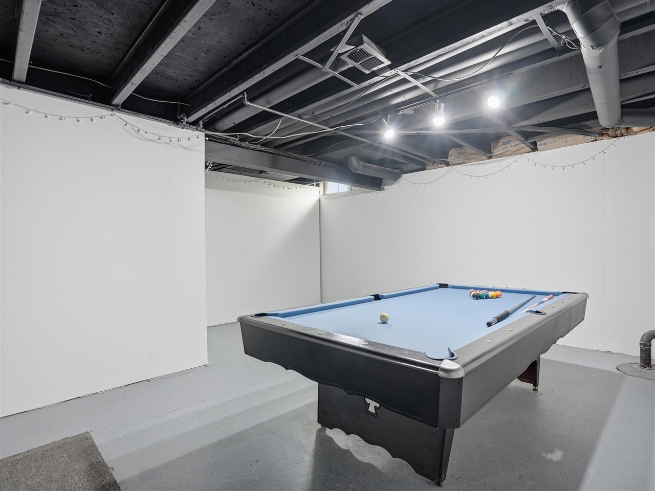 1870 Savannah Lane, Ypsilanti, MI, 48198-3676