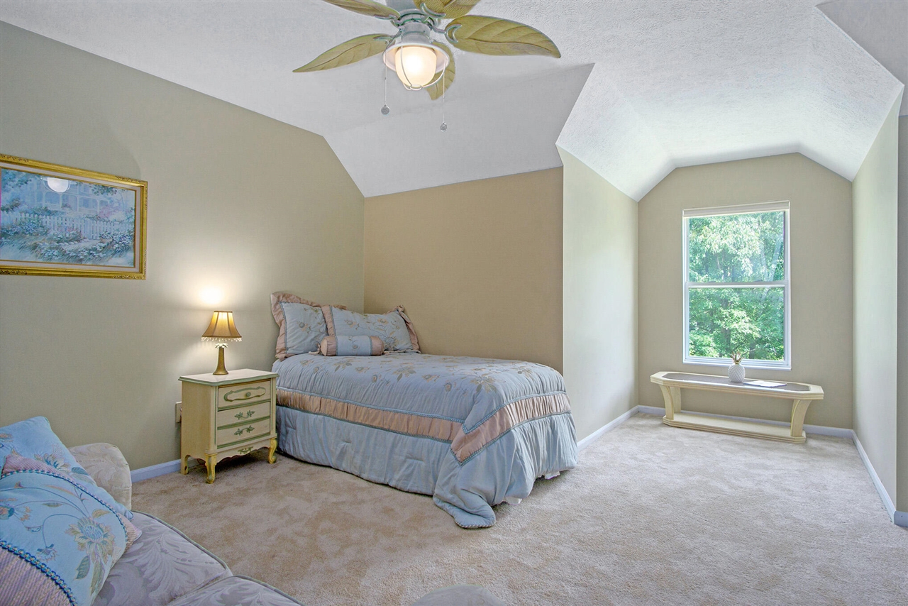 18501 148th Avenue, Spring Lake, MI, 49456-9278