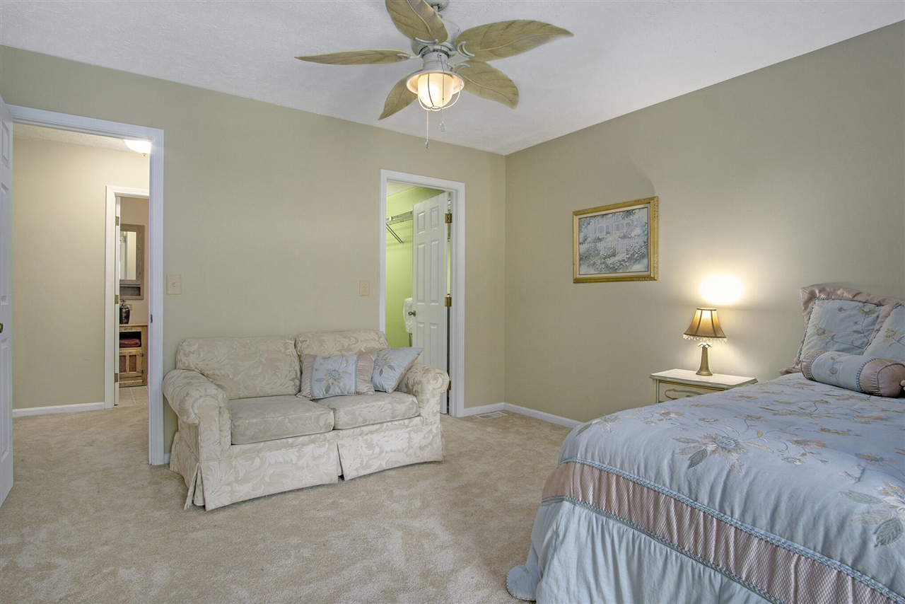 18501 148th Avenue, Spring Lake, MI, 49456-9278