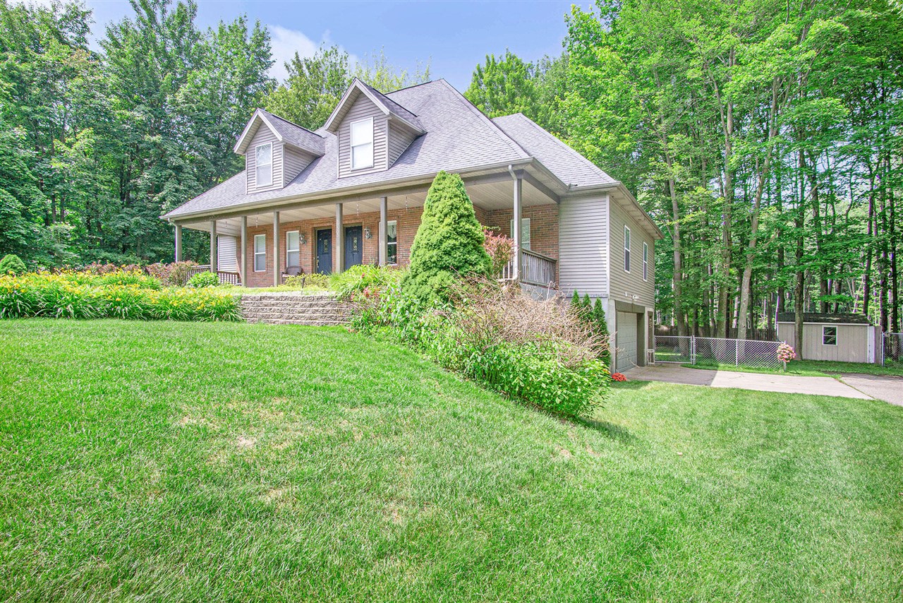 18501 148th Avenue, Spring Lake, MI, 49456-9278