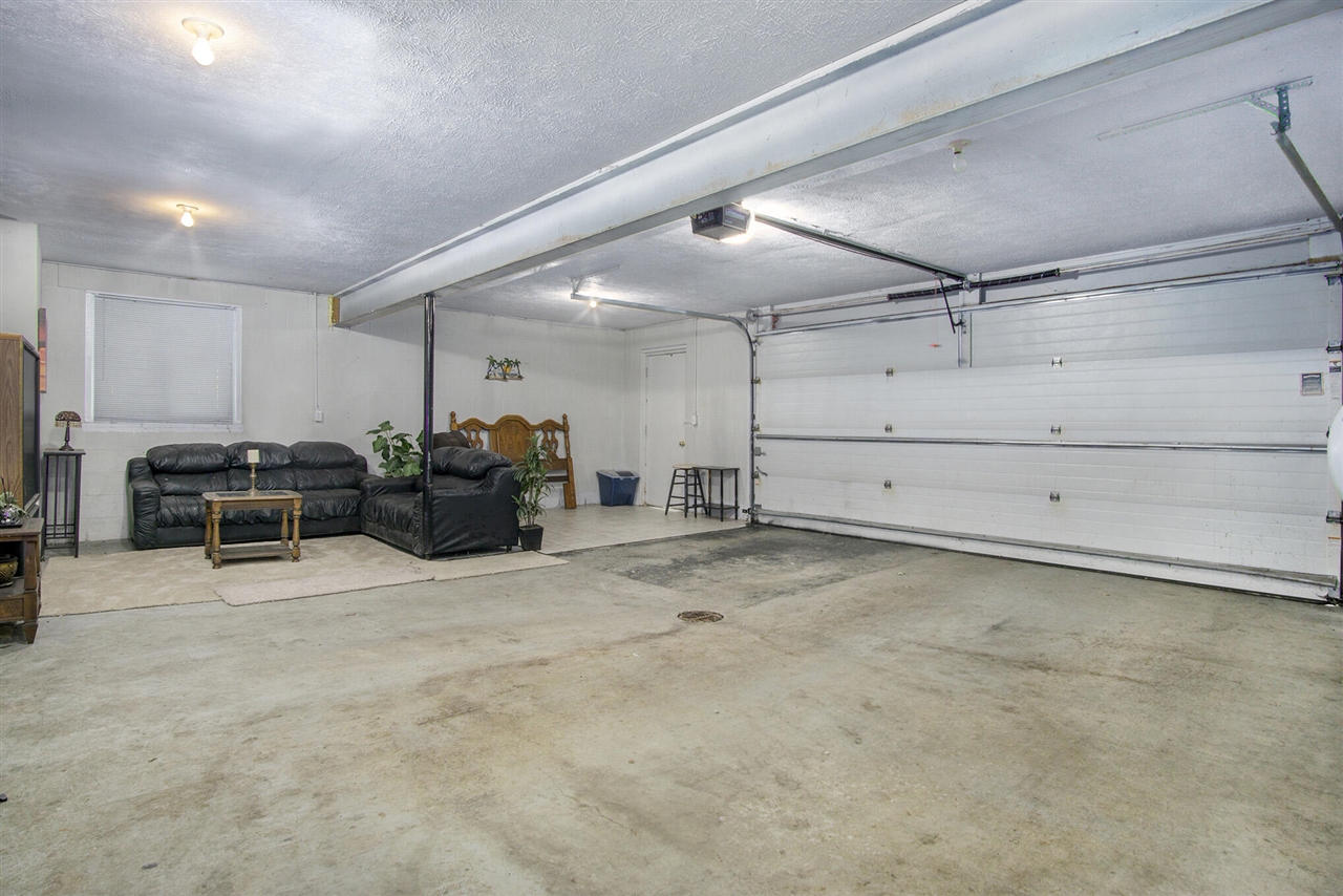 18501 148th Avenue, Spring Lake, MI, 49456-9278