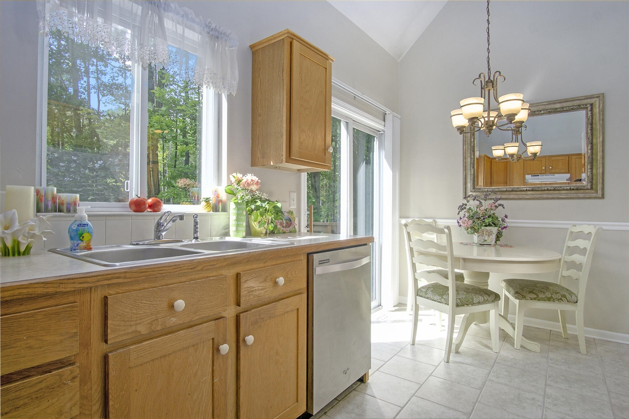 18501 148th Avenue, Spring Lake, MI, 49456-9278