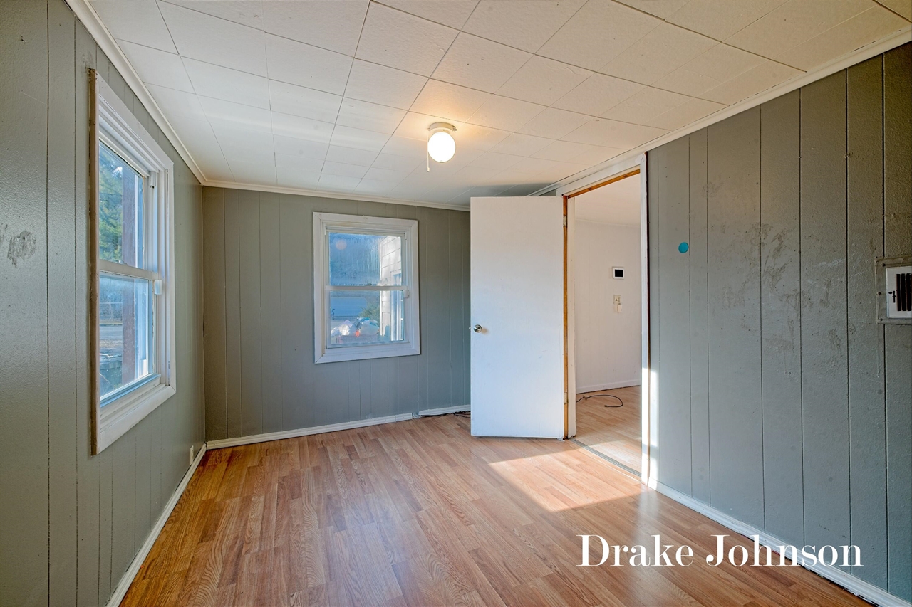 2474 Evanston Avenue, Muskegon, MI, 49442-6316