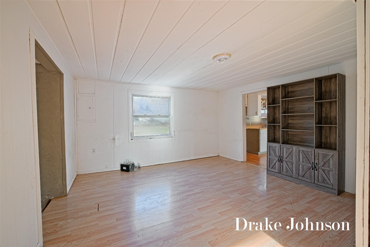 2474 Evanston Avenue, Muskegon, MI, 49442-6316