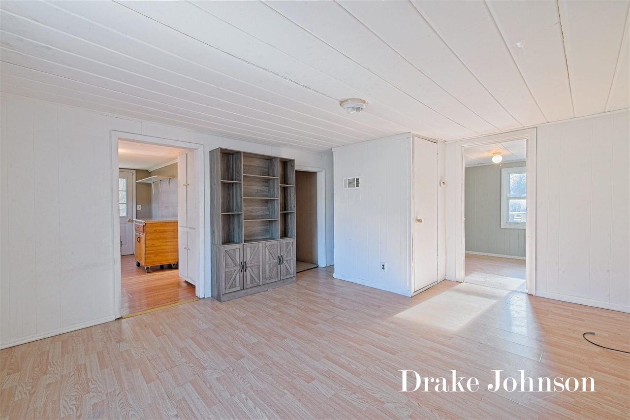 2474 Evanston Avenue, Muskegon, MI, 49442-6316