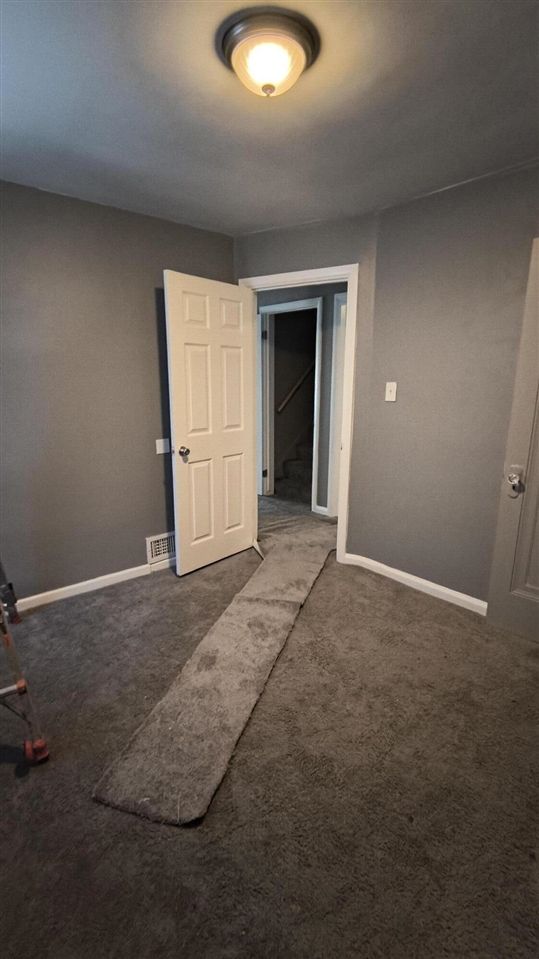 10904 N Mogul Street, Detroit, MI, 48224-2483