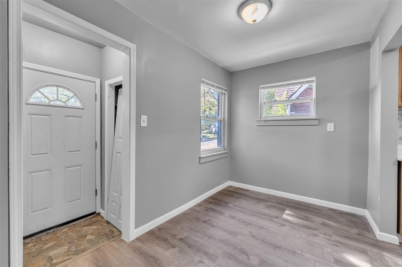 10904 N Mogul Street, Detroit, MI, 48224-2483