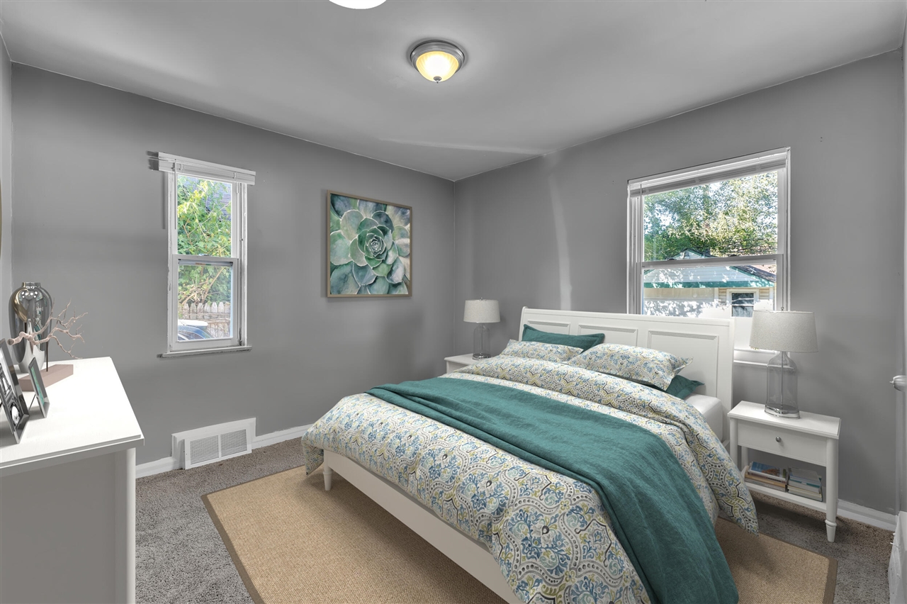 10904 N Mogul Street, Detroit, MI, 48224-2483