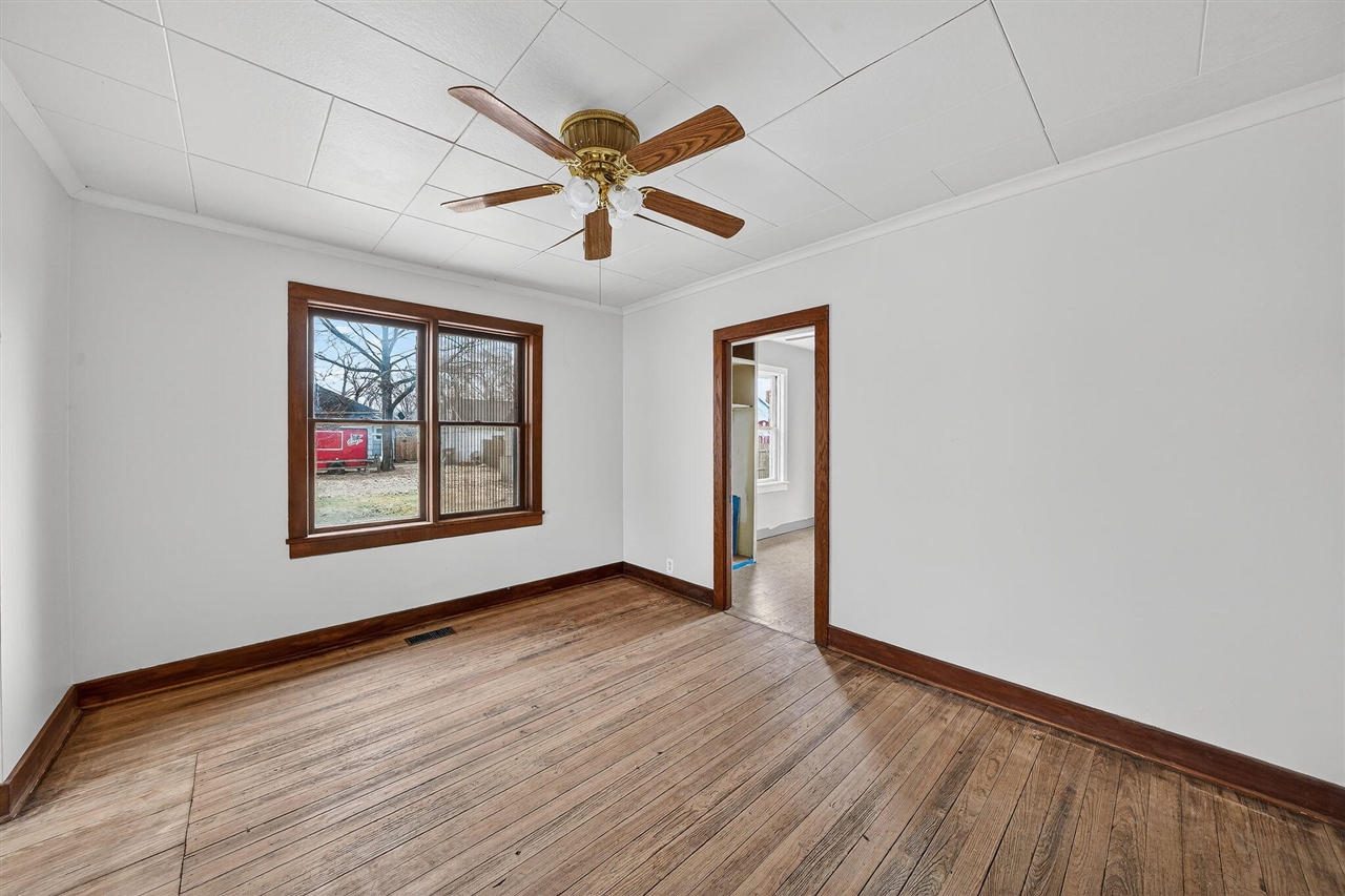 Homes for sale in Dowagiac, MI | 304 E Prairie Ronde St, Dowagiac, MI 49047 | MLS# 70518656