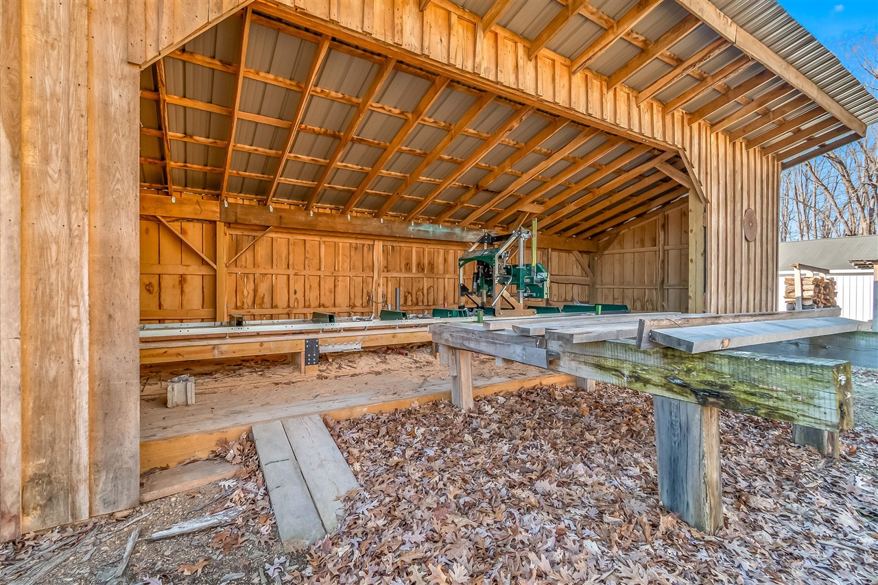 2704 Woods View Drive, Hillsdale, MI, 49242-9021