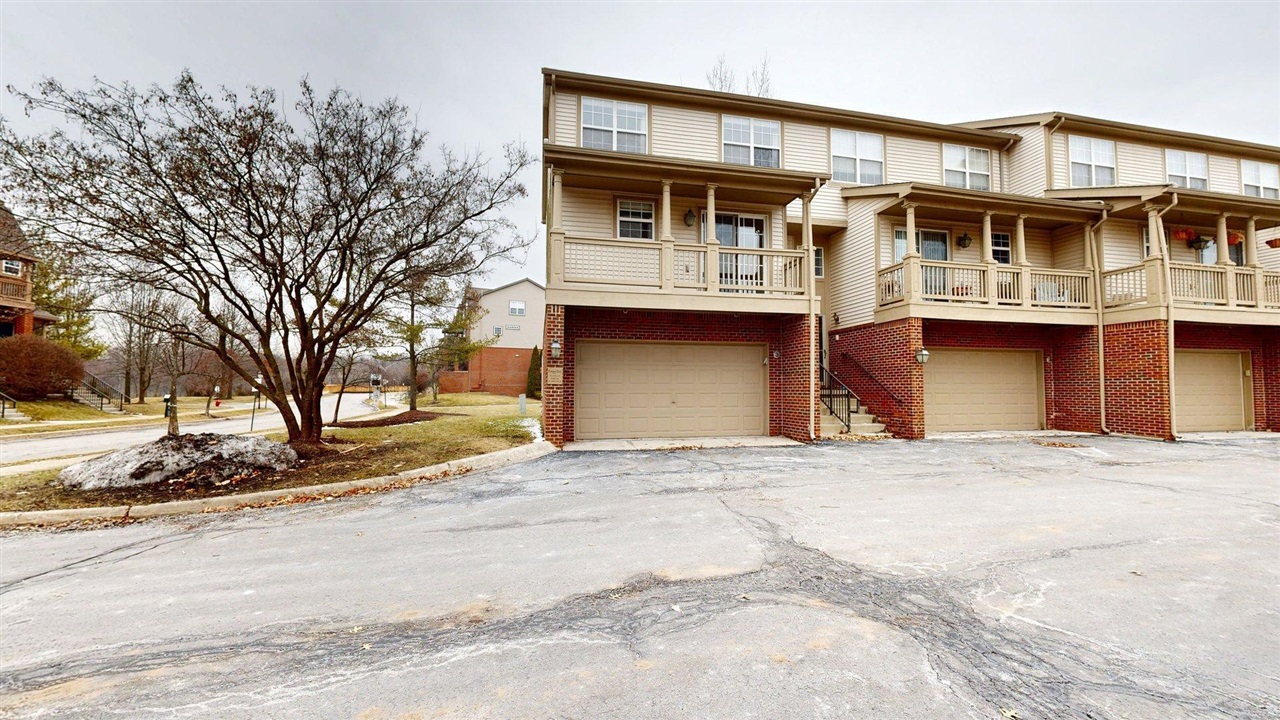 2890 Barclay Way, Ann Arbor, MI, 48105-9455