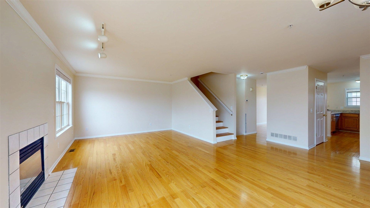 2890 Barclay Way, Ann Arbor, MI, 48105-9455