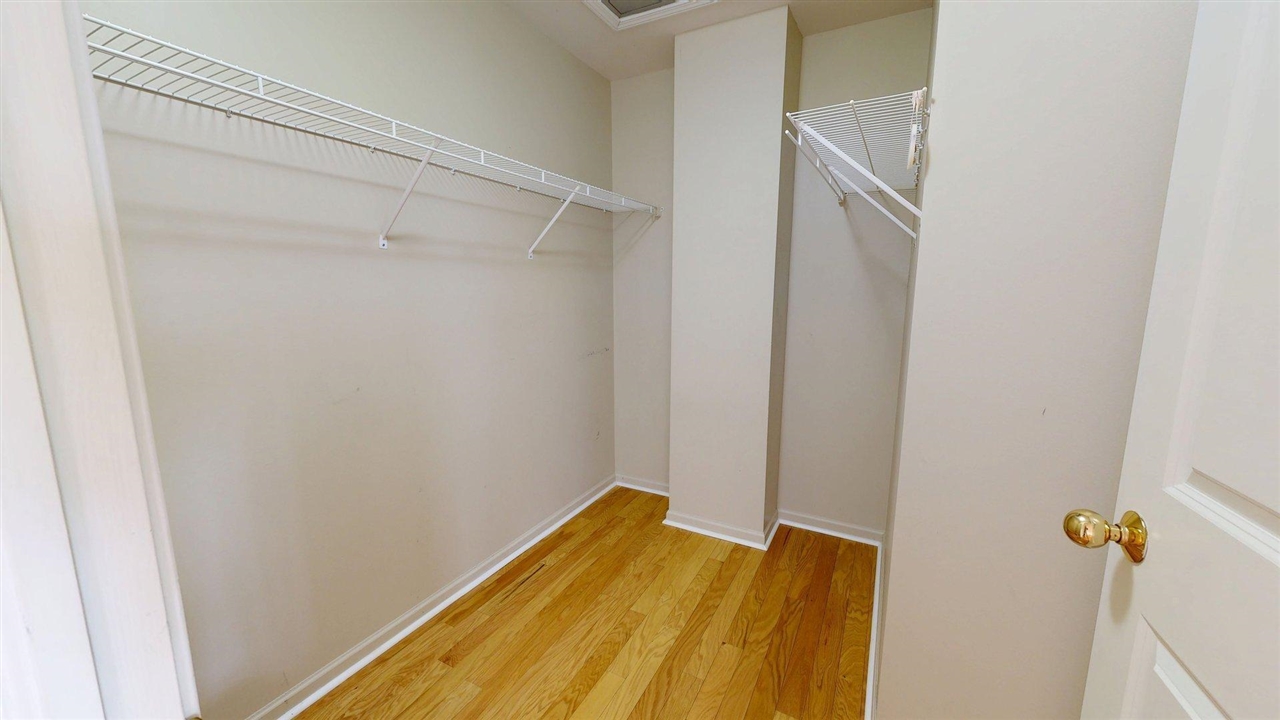 2890 Barclay Way, Ann Arbor, MI, 48105-9455