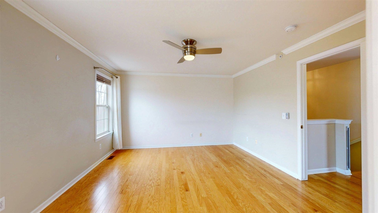 2890 Barclay Way, Ann Arbor, MI, 48105-9455