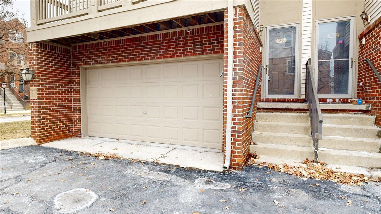 2890 Barclay Way, Ann Arbor, MI, 48105-9455