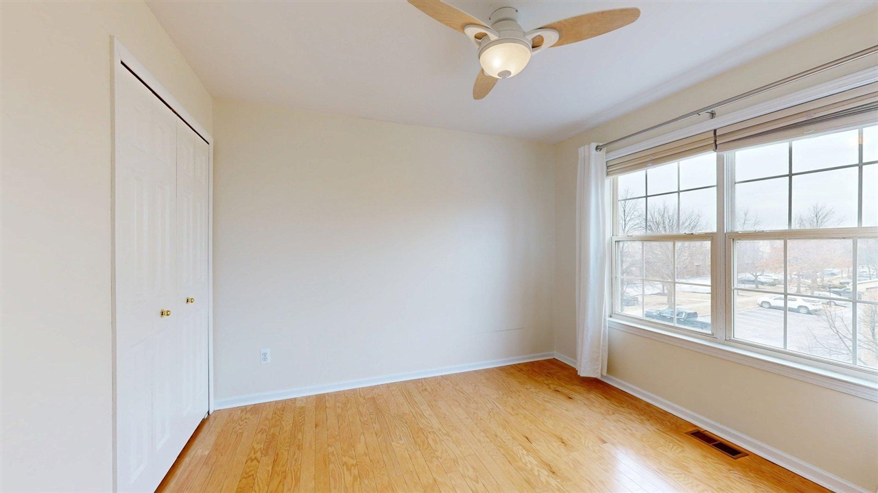 2890 Barclay Way, Ann Arbor, MI, 48105-9455