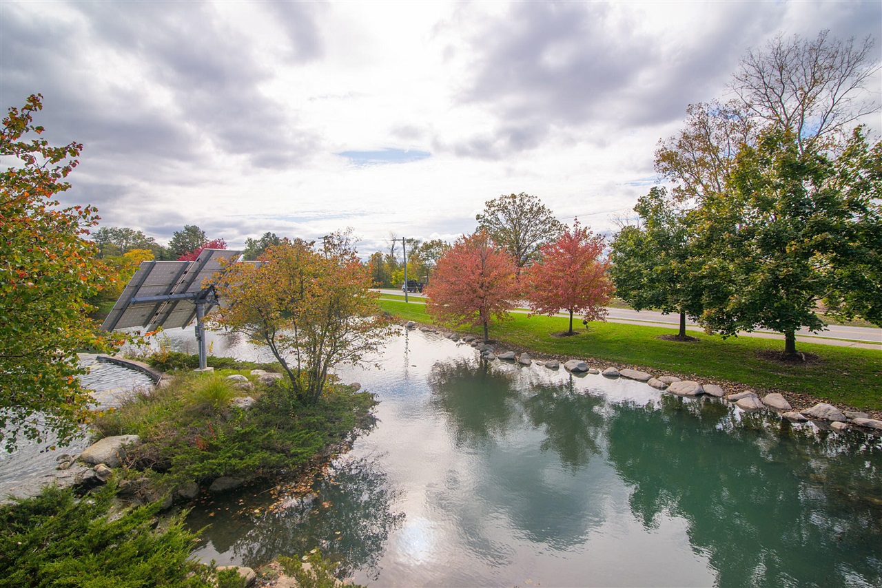 2890 Barclay Way, Ann Arbor, MI, 48105-9455