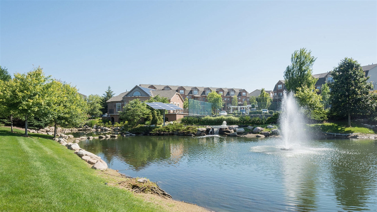 2890 Barclay Way, Ann Arbor, MI, 48105-9455