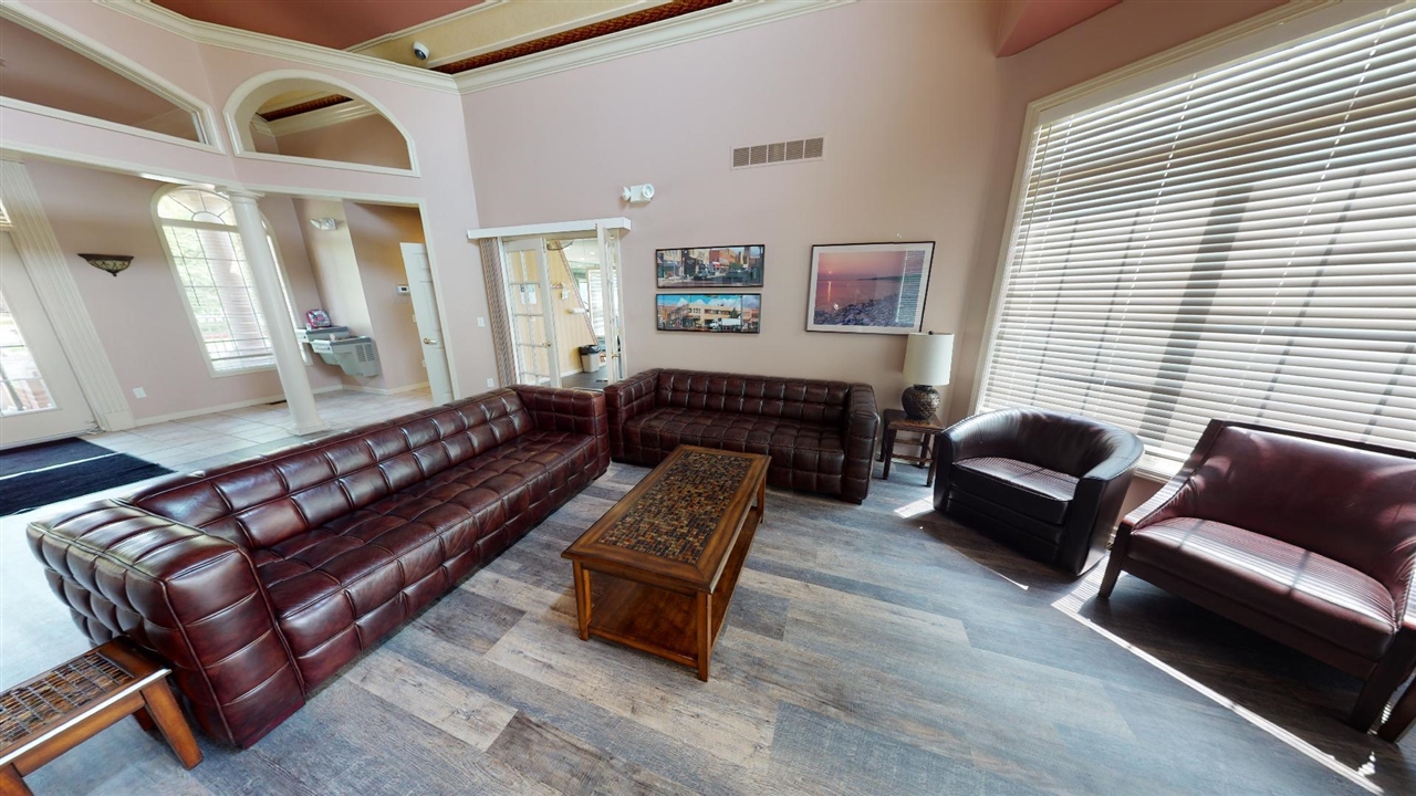 2890 Barclay Way, Ann Arbor, MI, 48105-9455