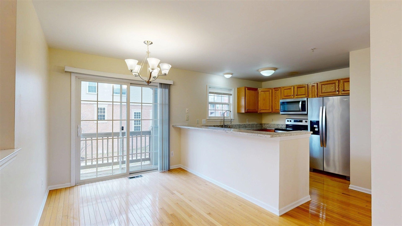 2890 Barclay Way, Ann Arbor, MI, 48105-9455