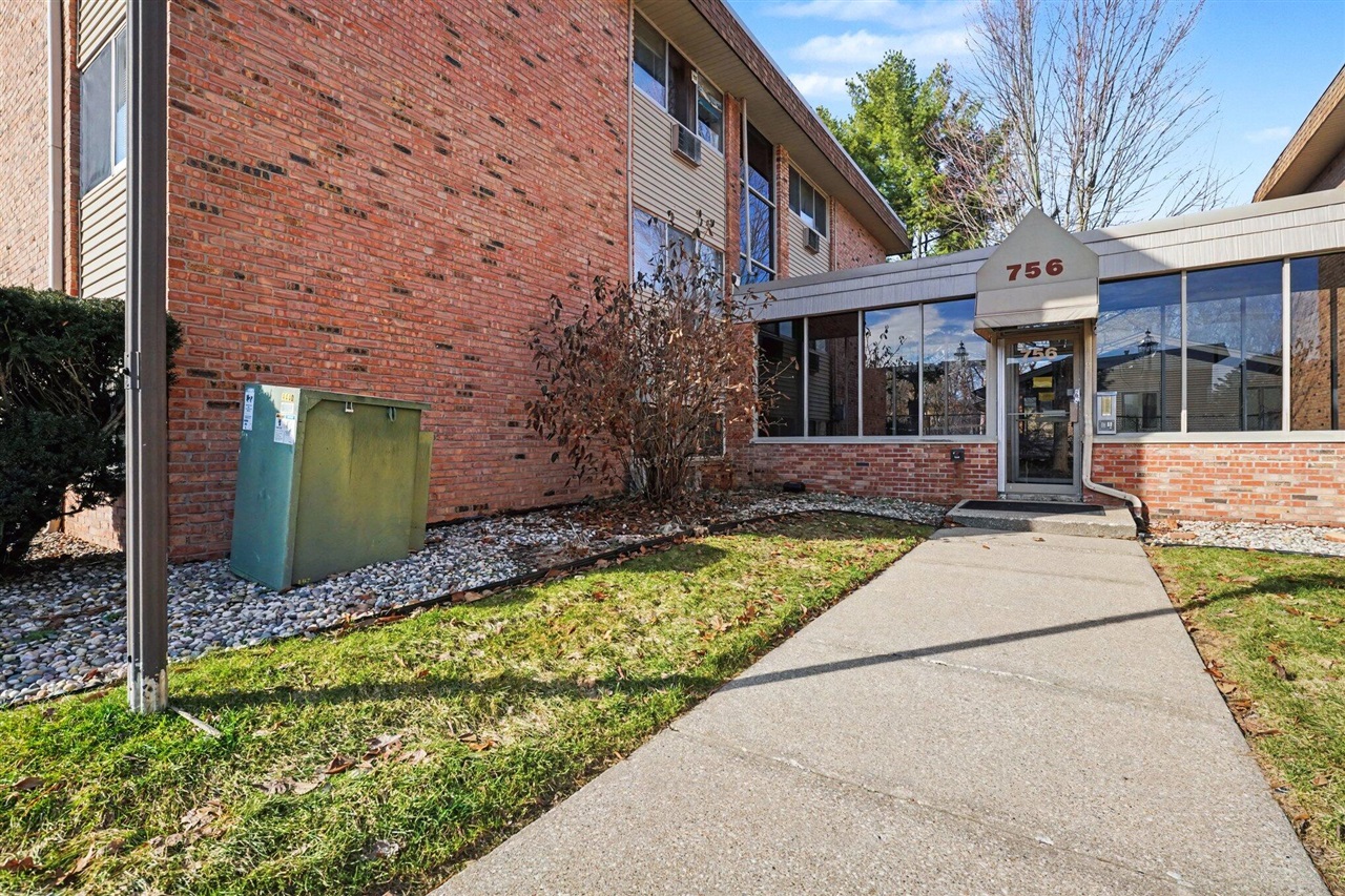 756 W Kilgore Road photo 2