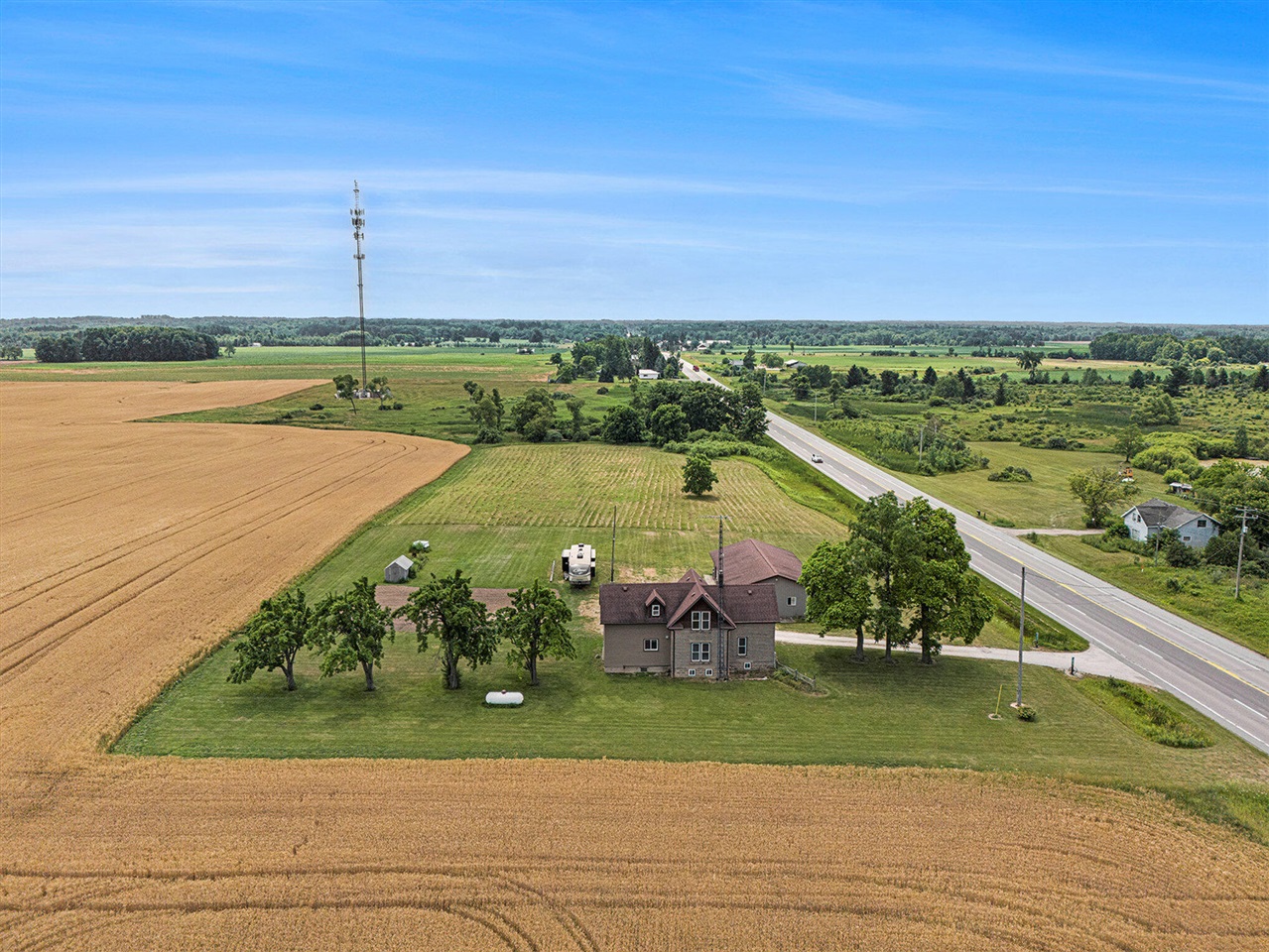 Photo 3 of Single family home for sale at 5818 US Hwy 31, Free Soil, MI 49411 | MLS# 70518699 | Listing updated on 2026-09-03