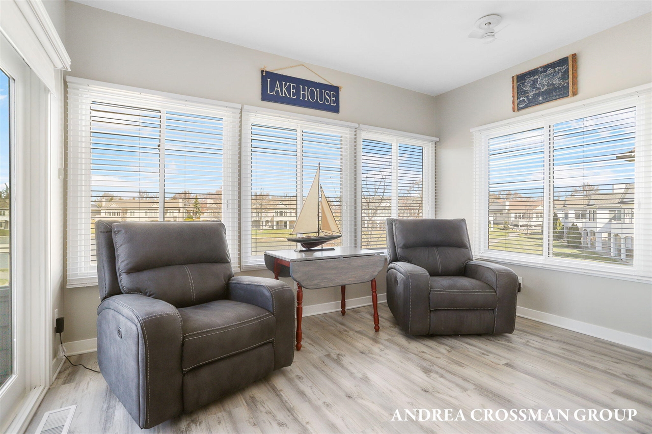 1284 Prestwick Drive, Holland, MI, 49423