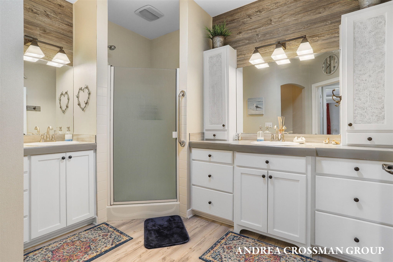 1284 Prestwick Drive, Holland, MI, 49423