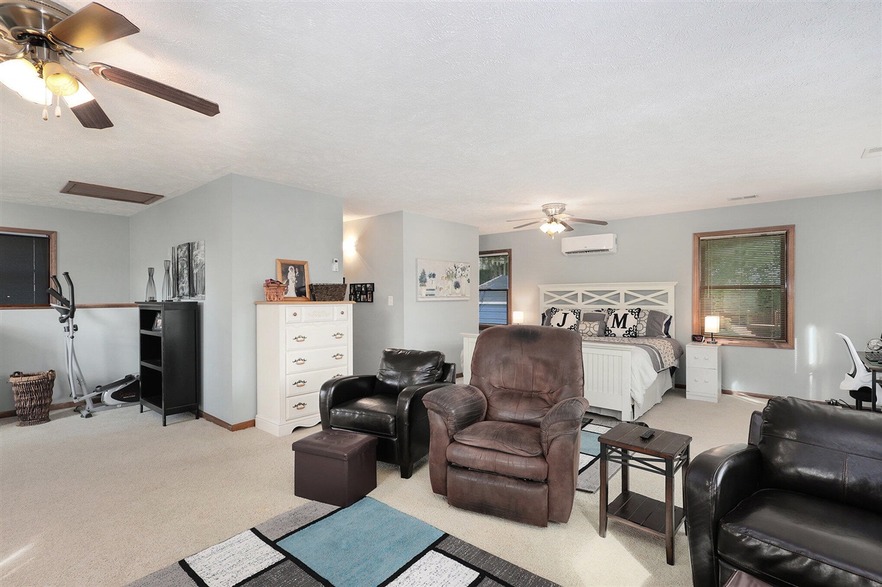 6271 10th Street, Twin Lake, MI, 49457-9712