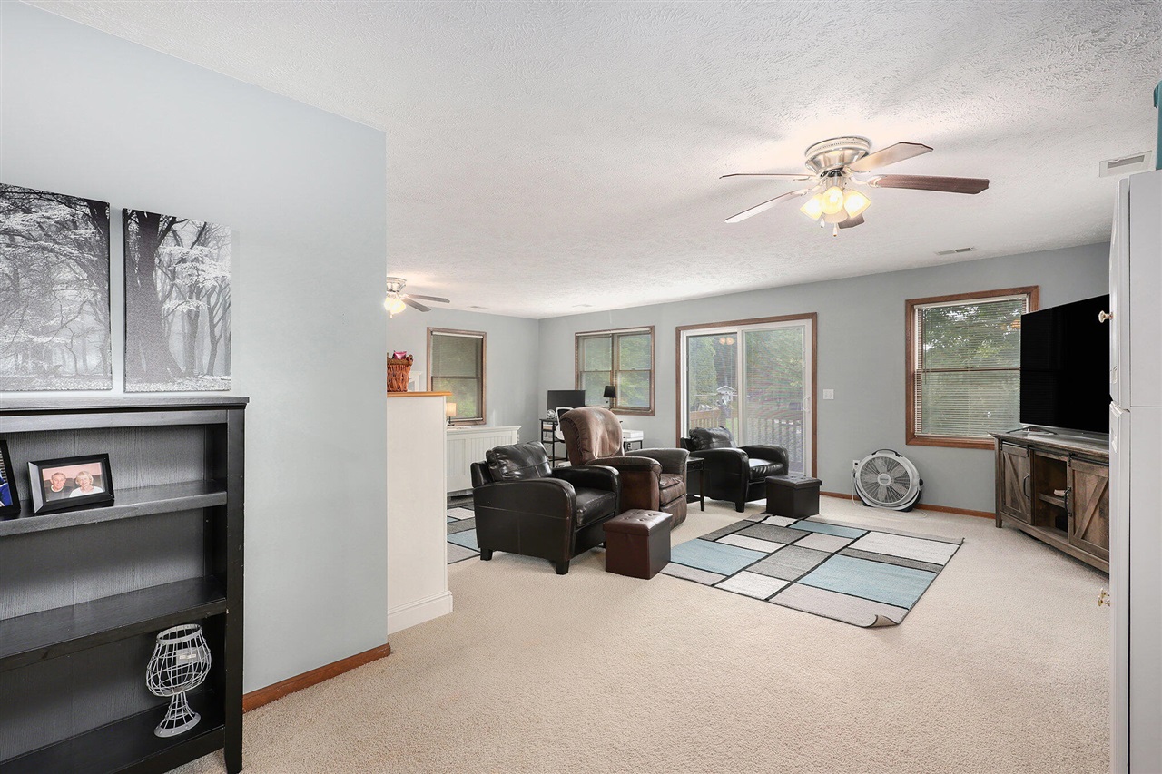 6271 10th Street, Twin Lake, MI, 49457-9712