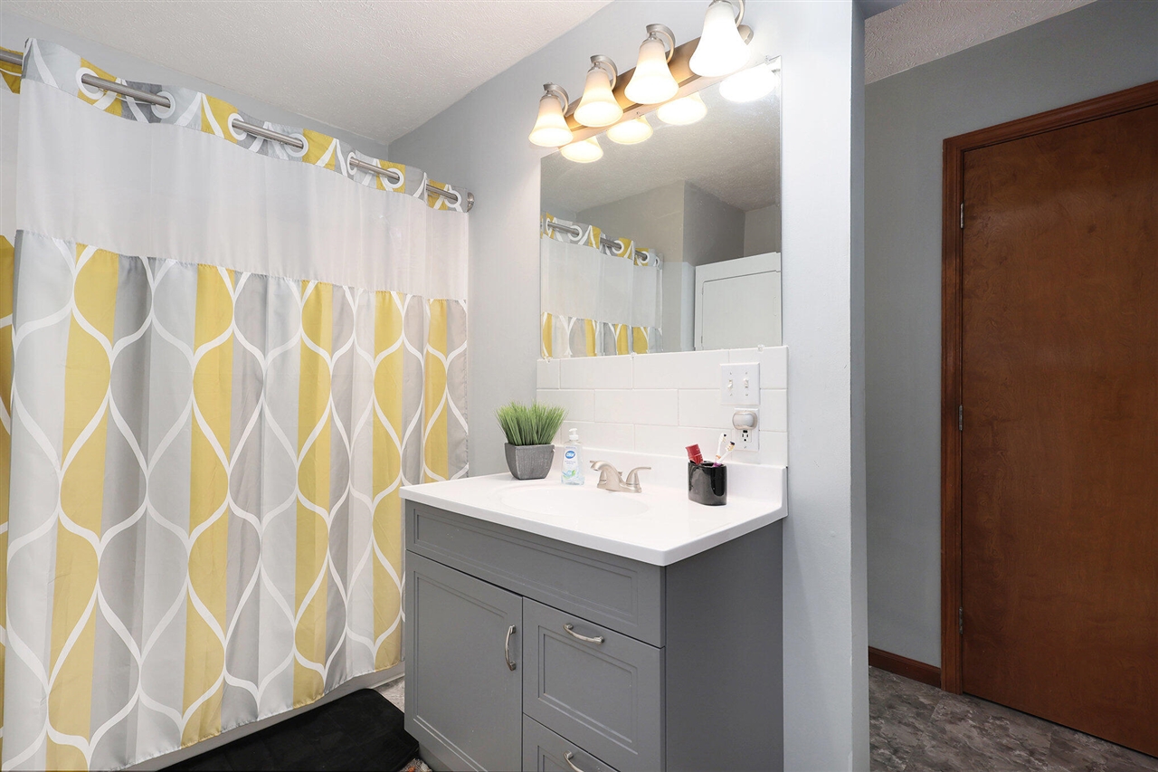 6271 10th Street, Twin Lake, MI, 49457-9712