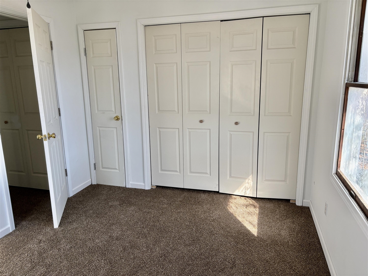 17312 Oak Street, Spring Lake, MI, 49456-1853