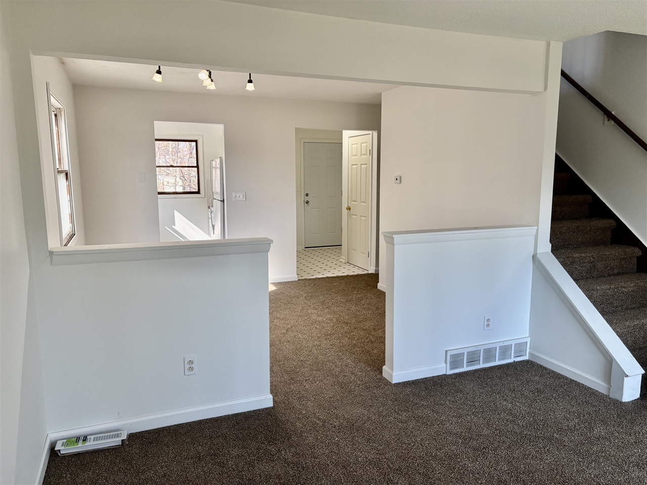 17312 Oak Street, Spring Lake, MI, 49456-1853