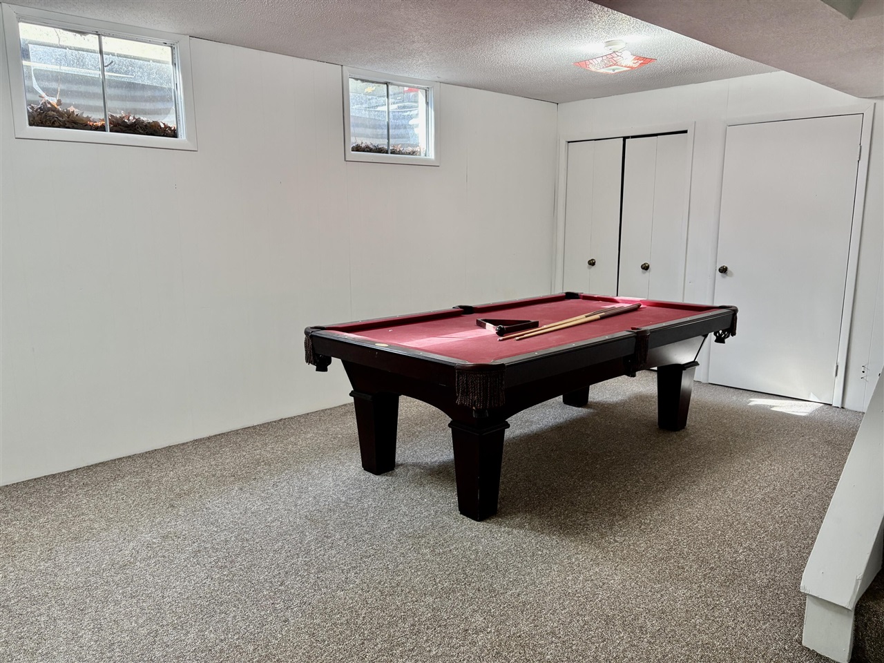 17312 Oak Street, Spring Lake, MI, 49456-1853