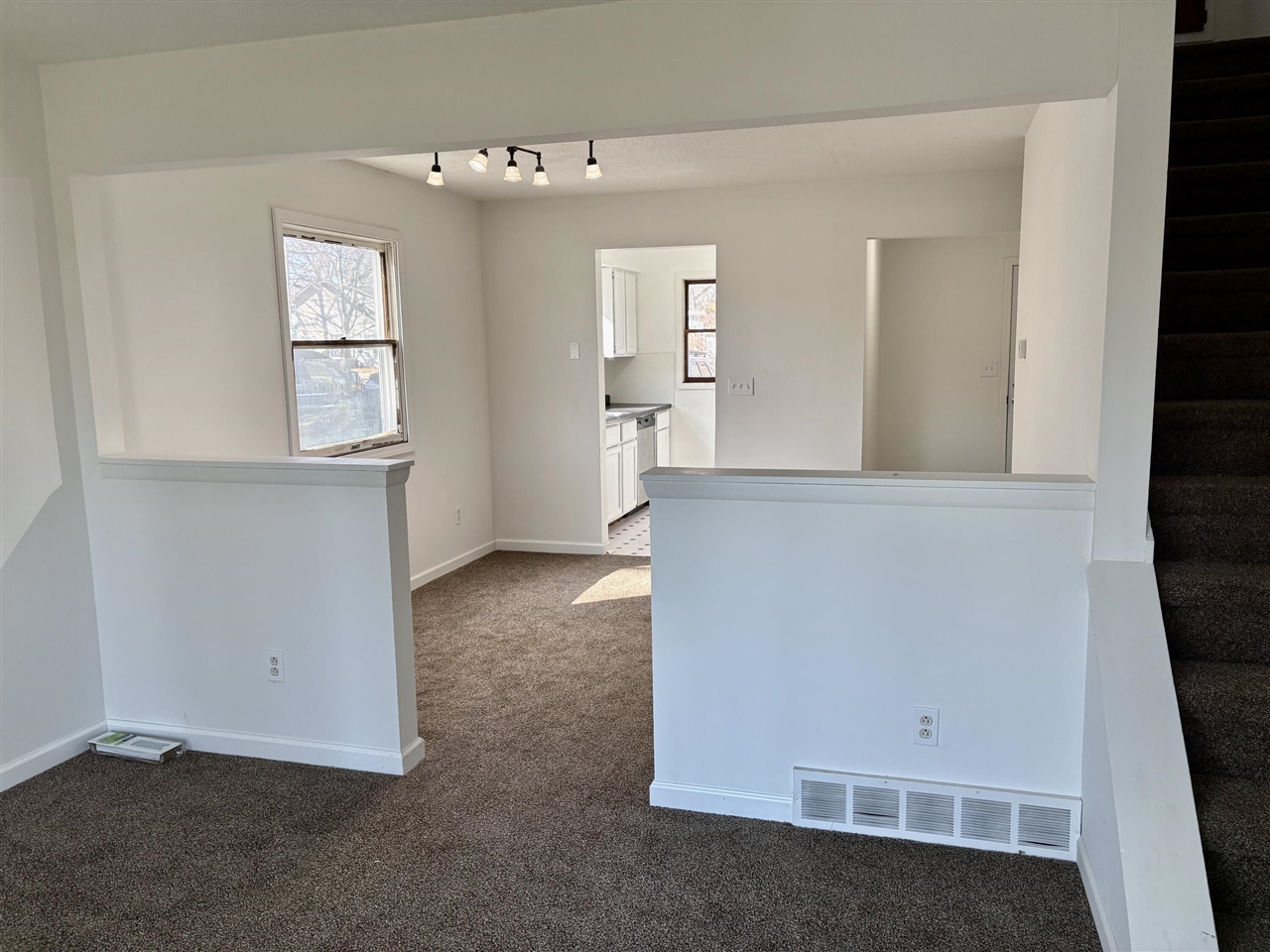 17312 Oak Street, Spring Lake, MI, 49456-1853