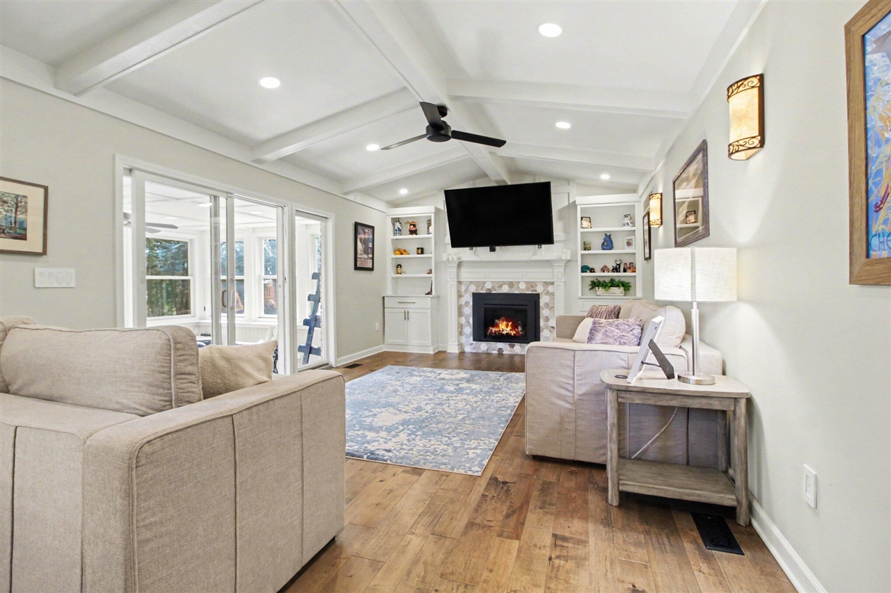 10030 Tennyson Drive, Plymouth, MI, 48170-3646