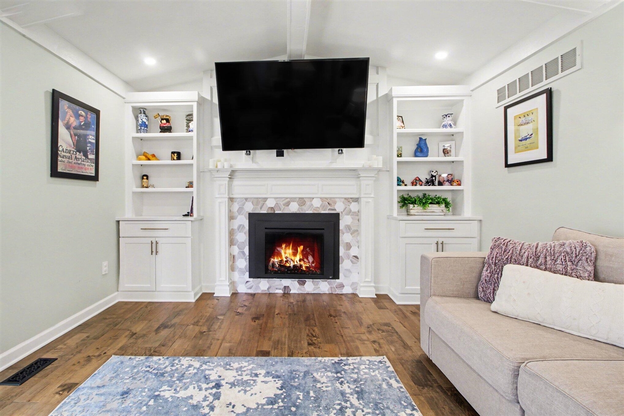 10030 Tennyson Drive, Plymouth, MI, 48170-3646