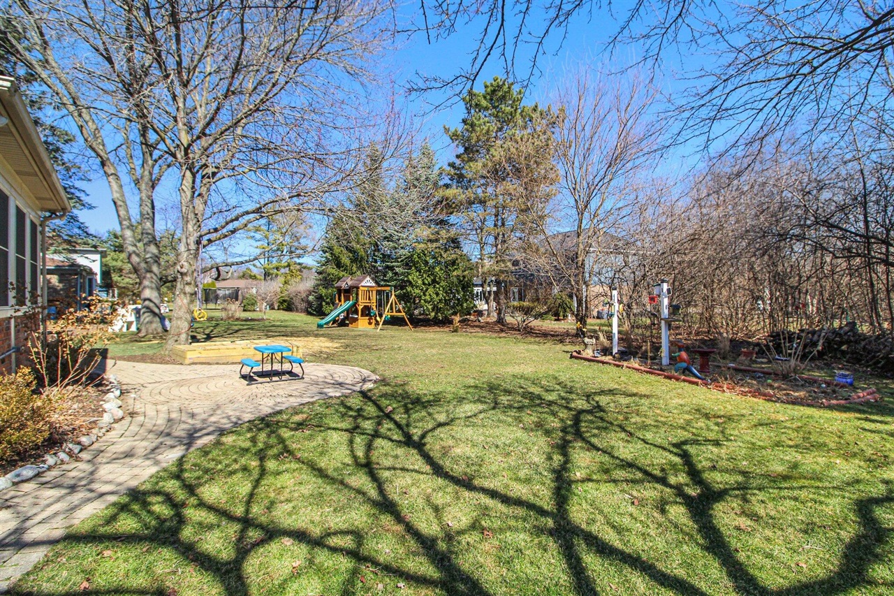 10030 Tennyson Drive, Plymouth, MI, 48170-3646