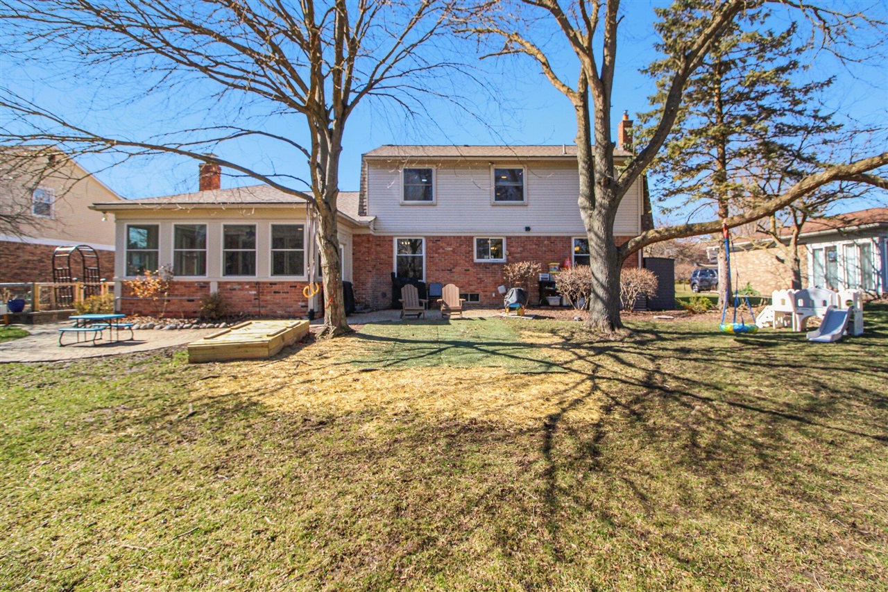 10030 Tennyson Drive, Plymouth, MI, 48170-3646