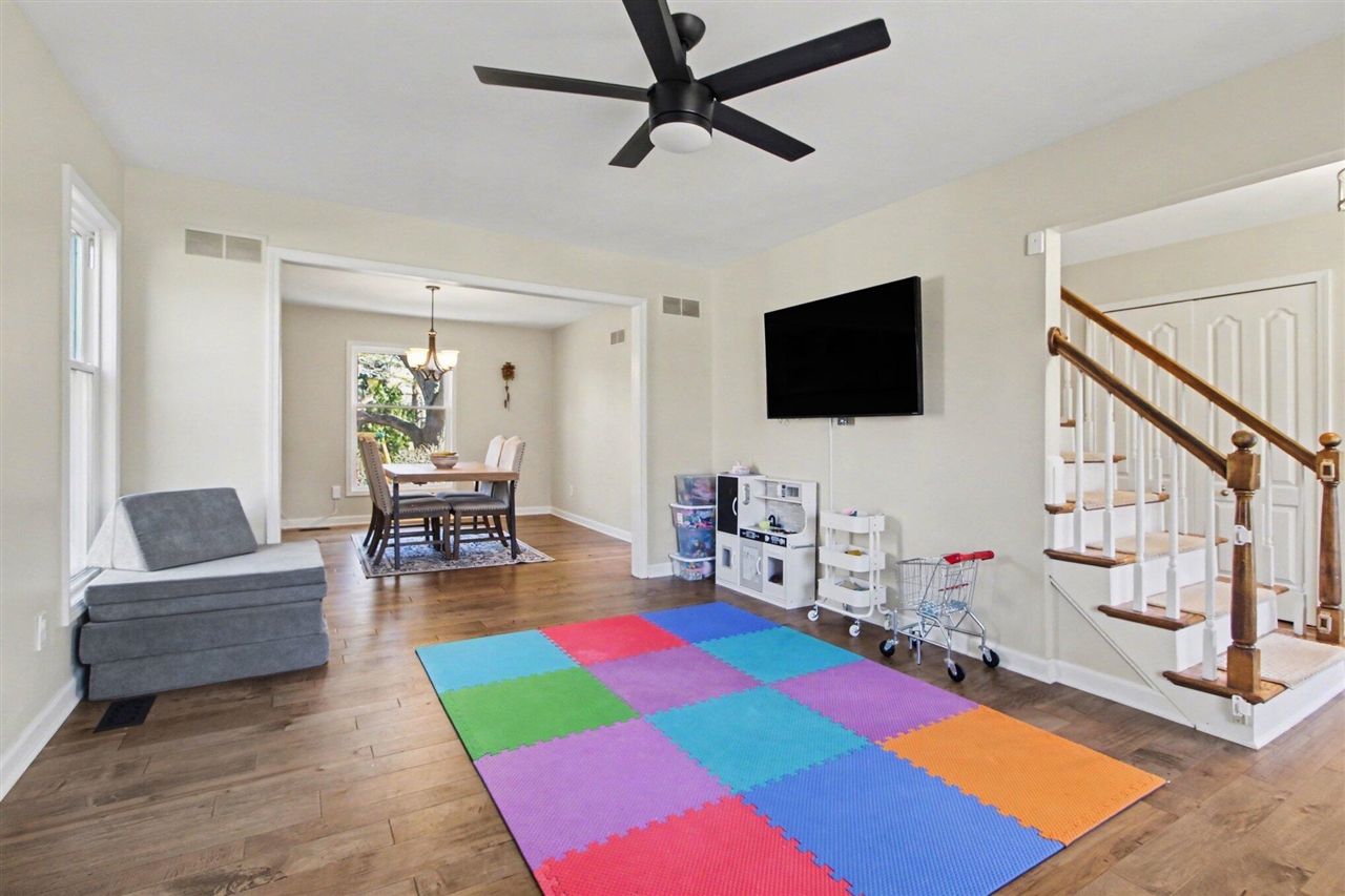 10030 Tennyson Drive, Plymouth, MI, 48170-3646