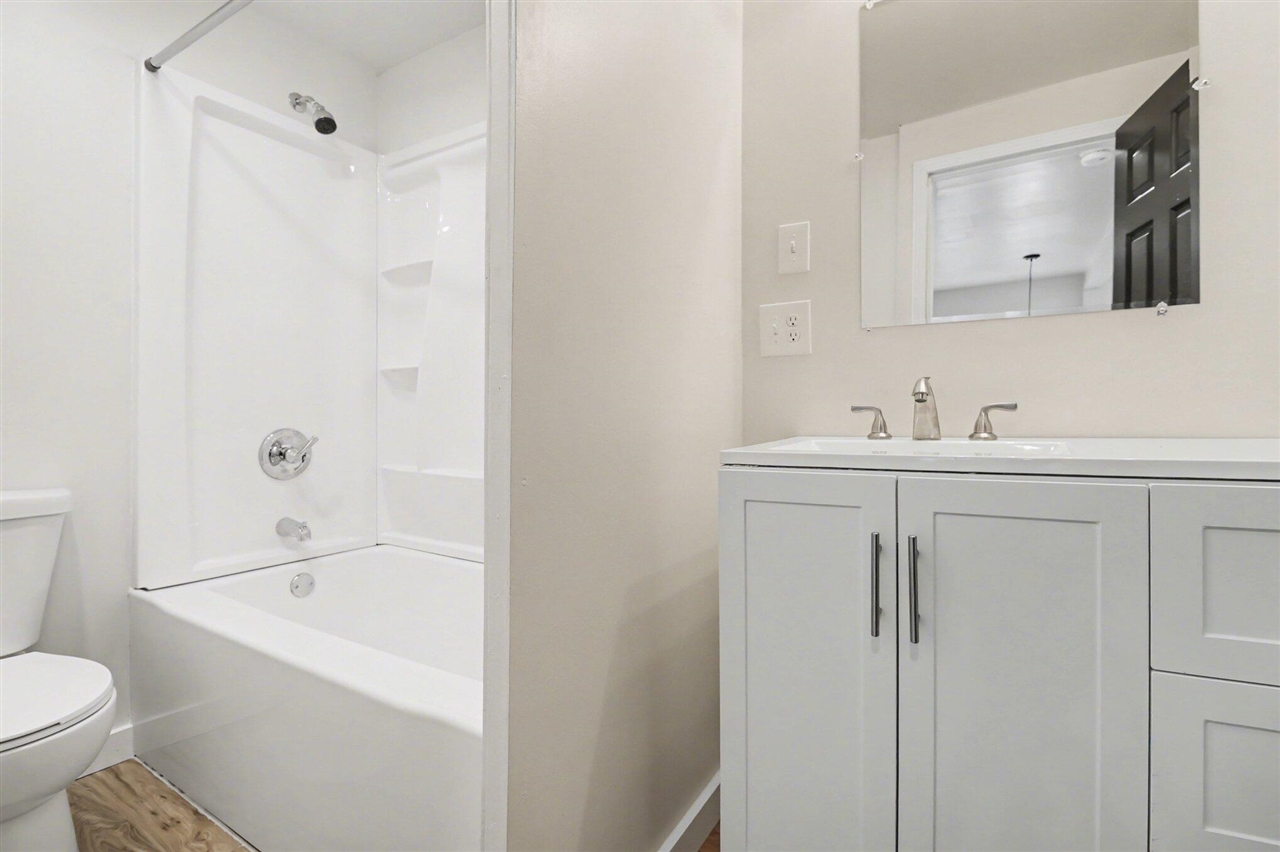 620 Charlotte Avenue, Kalamazoo, MI, 49048-1806