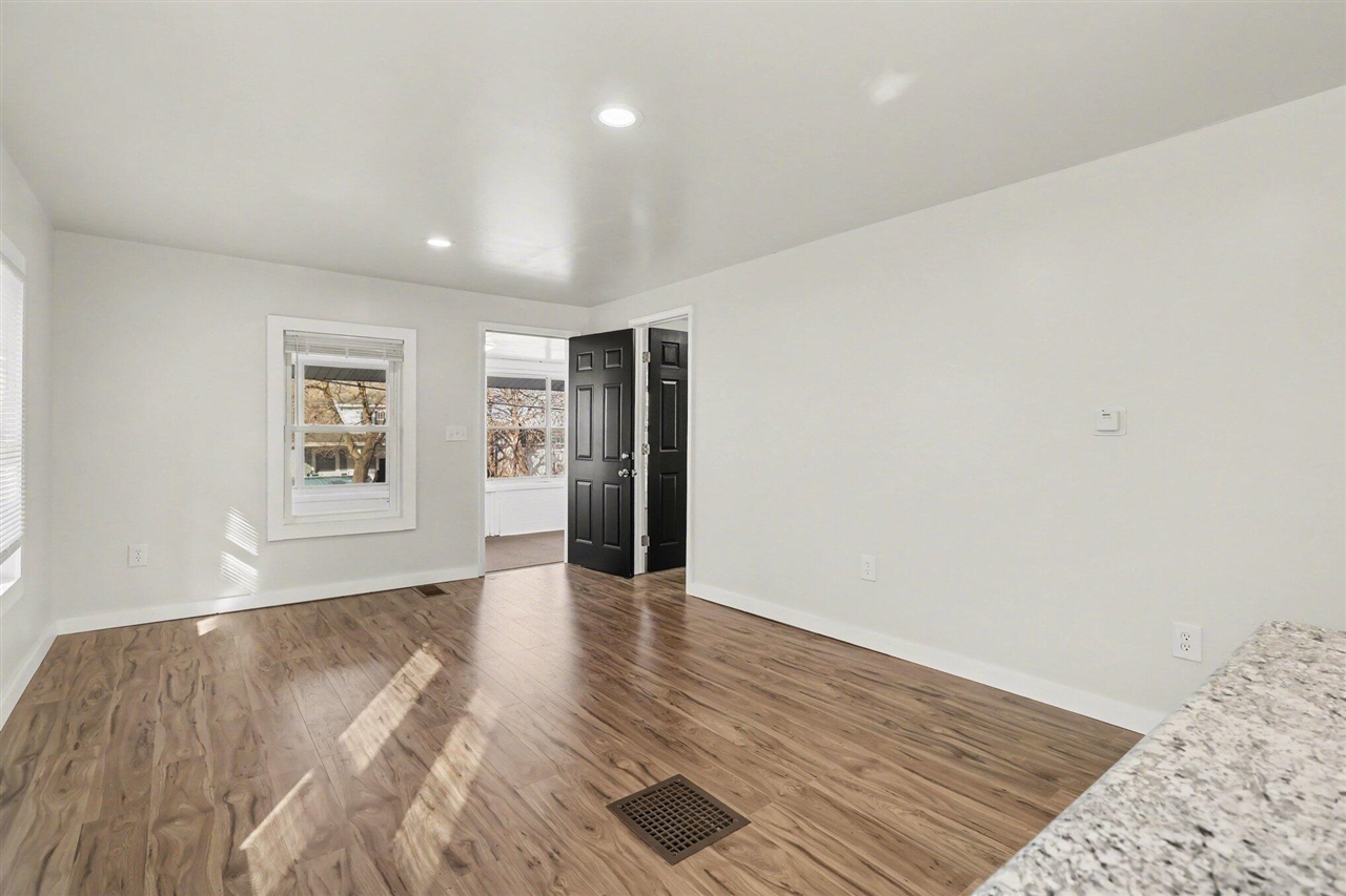 620 Charlotte Avenue, Kalamazoo, MI, 49048-1806