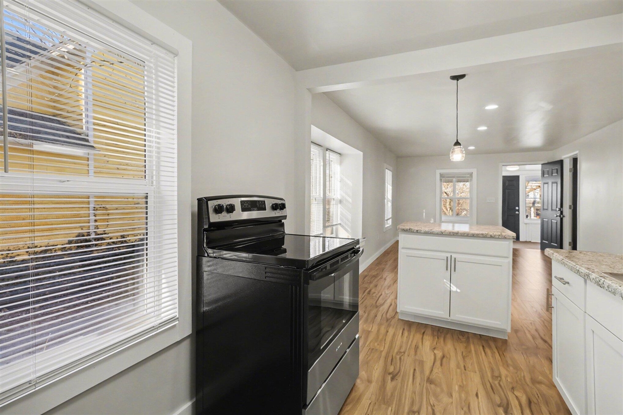 620 Charlotte Avenue, Kalamazoo, MI, 49048-1806