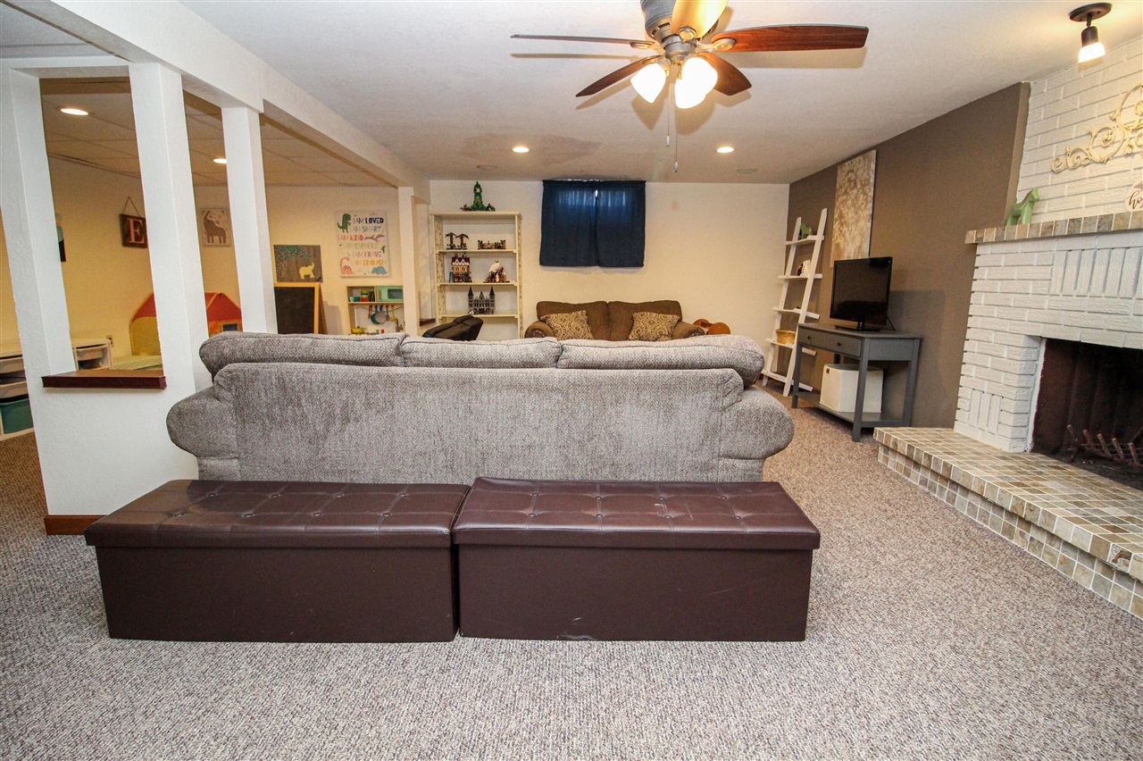 708 Wilshire Drive, Sturgis, MI, 49091-8820