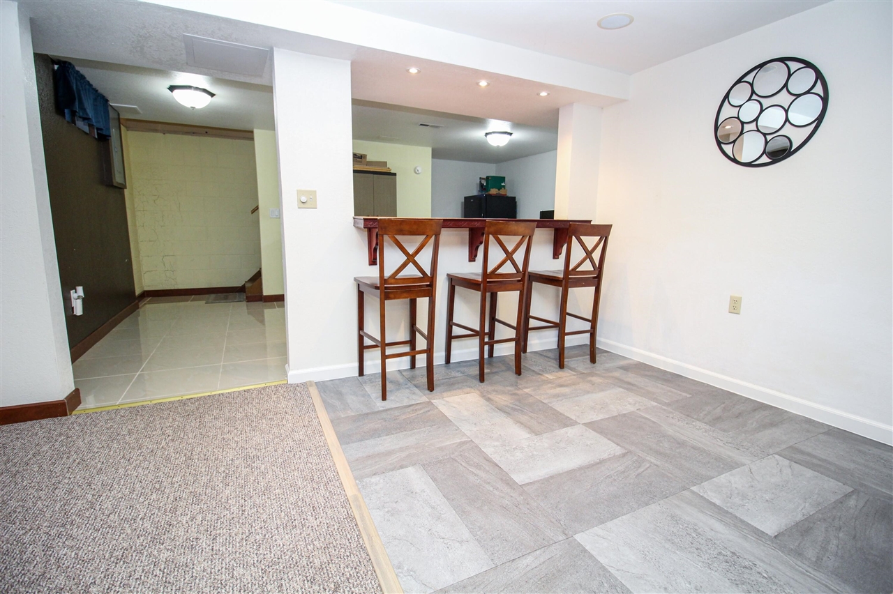 708 Wilshire Drive, Sturgis, MI, 49091-8820