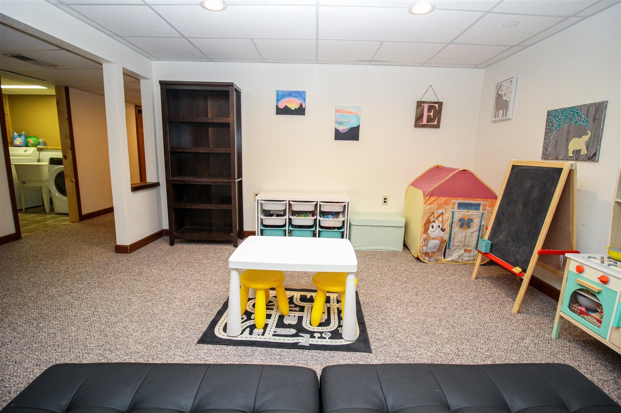 708 Wilshire Drive, Sturgis, MI, 49091-8820