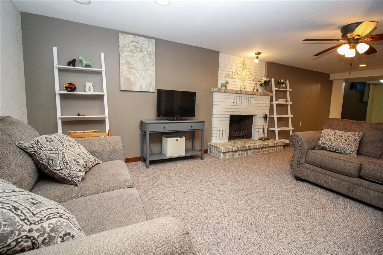 708 Wilshire Drive, Sturgis, MI, 49091-8820