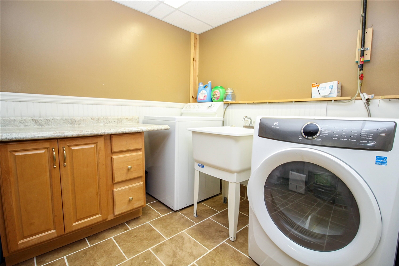 708 Wilshire Drive, Sturgis, MI, 49091-8820