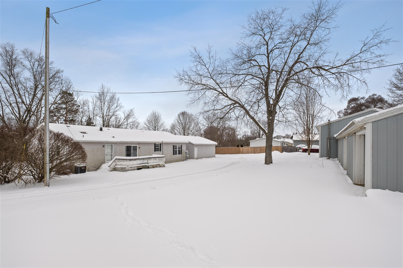 11310 W Bluewater Highway, Lowell, MI, 49331-8701