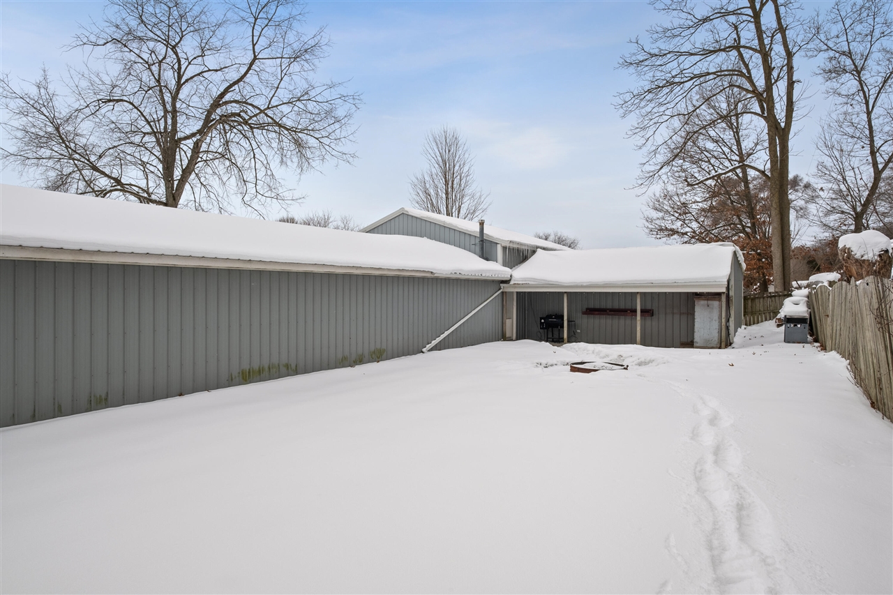 11310 W Bluewater Highway, Lowell, MI, 49331-8701